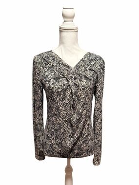 Ann Taylor Black and White Twist-Front Long Sleeve Top Size Medium